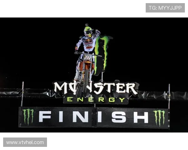 摩托车大奖赛最新动态：2025赛季冠军争夺战激烈上演，车手表现引人注目